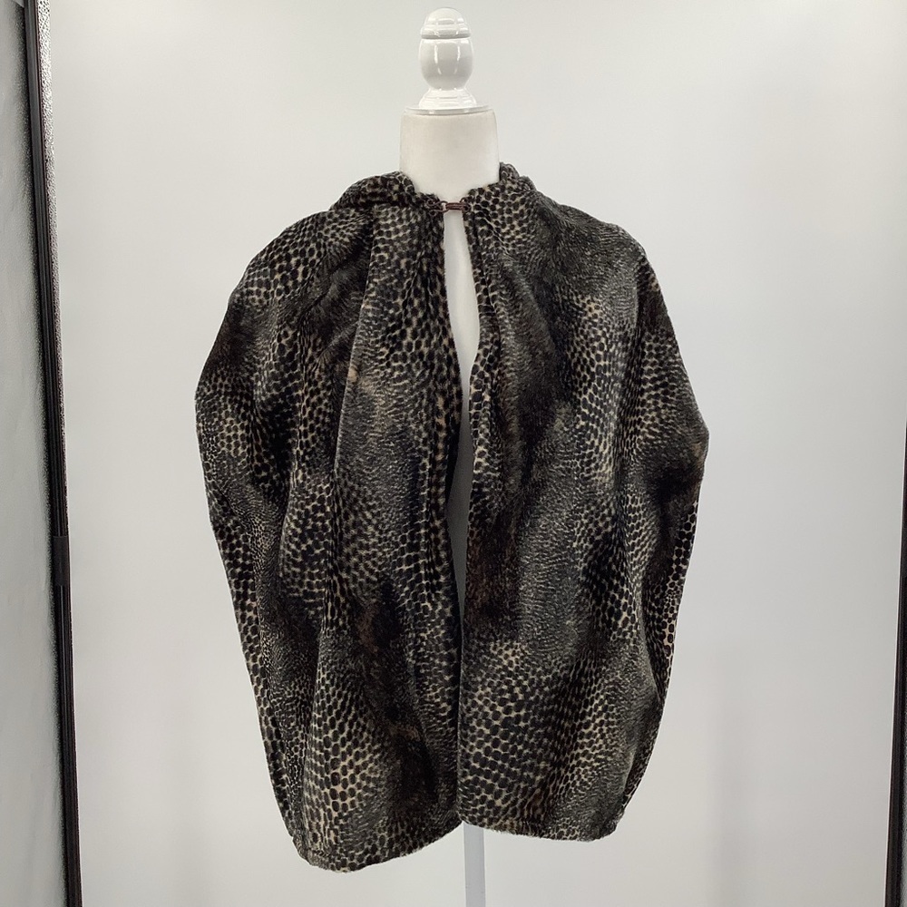 Faux Fur Animal Print Hooded Cape